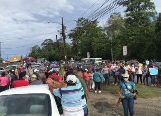 Maestros Proheco protestan y reclaman plazas en la zona Norte