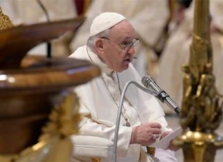 El papa pide valentía para que todo el mundo defienda la paz en Ucrania