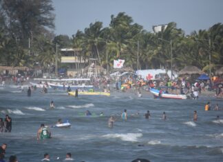 Epidemiólogo advierte que 20 días después de la Semana Santa habrá un brote de Covid-19 en el país