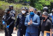 Cientos de hondureños celebran extradición de expresidente Hernández a EE. UU.