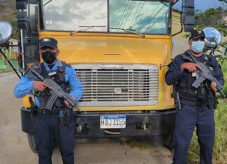 Arrestan a dos “coyotes” hondureños por trasladar a 10 cubanos y tres ecuatorianos