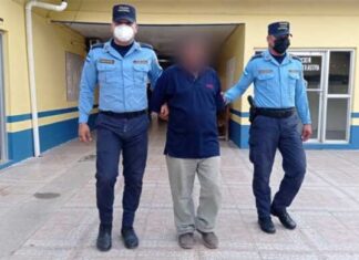 Honduras detiene a un hondureño cuando trasladaba a 30 cubanos rumbo a EE. UU.