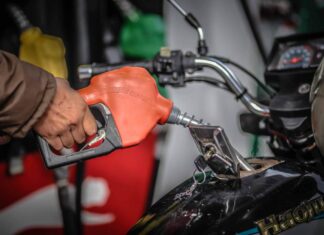 Más de dos lempiras sube el precio del diésel y el de las gasolinas aumenta entre 0.16 y 0.67 centavos a partir de este lunes