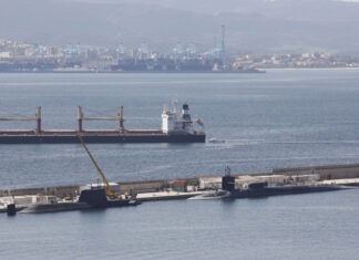 Ecologistas españoles denuncian la llegada de un segundo submarino nuclear a Gibraltar