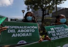 Corte devuelve Ley de Aborto a Parlamento de Ecuador