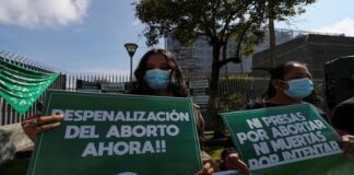 Corte devuelve Ley de Aborto a Parlamento de Ecuador