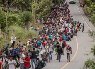 Guatemala advierte sobre una posible caravana migrante desde Honduras para esta semana