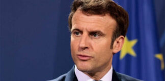 Macron tacha de «abominable» el ataque en la estación de Kramatorsk