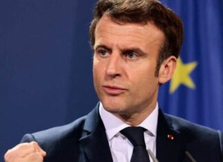 Macron tacha de «abominable» el ataque en la estación de Kramatorsk