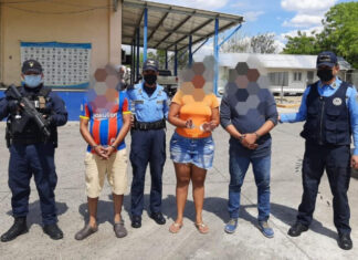 Honduras detiene a 3 personas que trasladaban a 17 cubanos con rumbo a EE. UU.