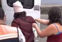 Mujer se lanza de un taxi donde la llevaban secuestrada para después quitarle la vida en la capital