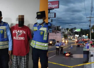 Capturan a un hombre que huyó tras atropellar a un padre y su hija de siete años en la capital