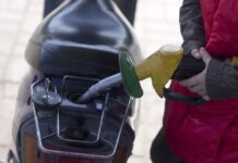 Autoridades del gobierno confirman el aumento de más de cuatro lempiras a la gasolina superior