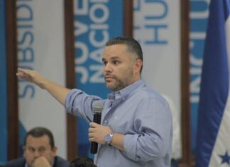 David Chávez propone de la nomina de 45 que envíe la Junta Nominadora de una tómbola los 15 sean escogidos por niñas y niños de excelencia académica