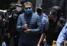 Juan Orlando Hernández se declara no culpable de tráfico de cocaína y posesión de armas