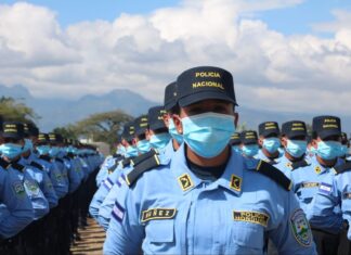 La Policía Nacional ha recibido unas 700 solicitudes de reintegro de oficiales depurados