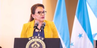 Presidenta Castro elogia a periodistas y reafirma un compromiso de “respeto a la libertad de expresión”