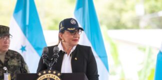 Xiomara Castro confirma que su gobierno repotenciará la Fuerza Aérea Honduras