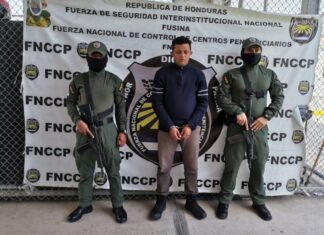 Detienen a un policía que pretendía ingresar un arma de fuego al centro penal de Morocelí