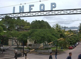Continúa tomado INFOP en San Pedro Sula Y Tegucigalpa
