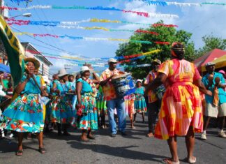 La Ceiba vuelve a celebrar su Gran Carnaval Internacional de la Amistad en Honduras