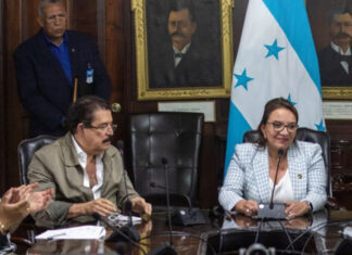Mel Zelaya asegura que el gobierno hace un esfuerzo para sobrevivir en un caos con un modelo de narcotraficantes
