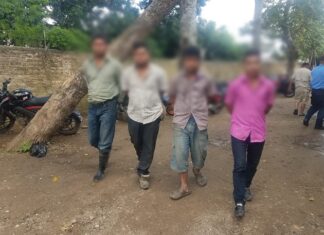 Policía Nacional detiene a sujetos que trasladaban de manera ilegal a cuatro venezolanos