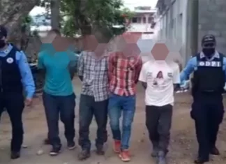 Detienen a cinco “coyotes” en el municipio de Trojes