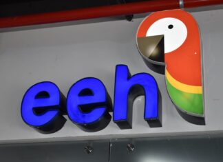 EEH aclara que no existe una demanda en su contra y lamenta la conducta del actual Gobierno