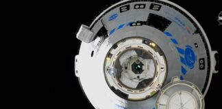 La tripulación de la Estación Espacial Internacional ingresa a la nave Starliner de Boeing