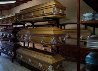 Funerarias impulsan ley para regular la competencia desleal en Honduras