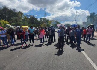 Maestros interinos se preparan para protestar contra la derogación del decreto 100-2021