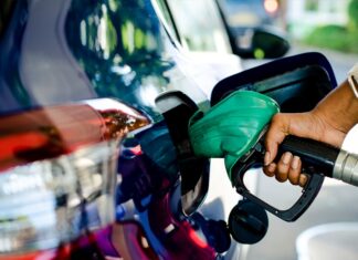 Más de 3 lempiras sube el queroseno y diésel; el galón de gasolina súper aumenta más de 2 lempiras a partir de mañana