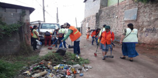 Personal de barrido de la Municipalidad de Tegucigalpa protestan por despidos