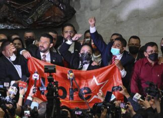 Edgardo Castro asegura que hay 24 diputados listo para conformar la bancada independiente y romperán la estabilidad en el CN