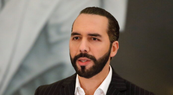 El Gobierno de El Salvador «restringe» el trabajo de periodistas, señala HRW