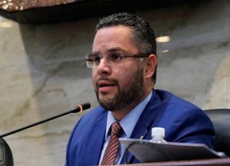 Denuncian ante el Ministerio Público a David Chávez por usurpación