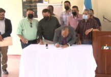 Ministro de Sponda y colegios magisteriales pactan derogación de reglamentos de la Ley Fundamental de Educación