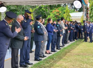 Con ascensos y condecoraciones la Policía Nacional conmemora su día