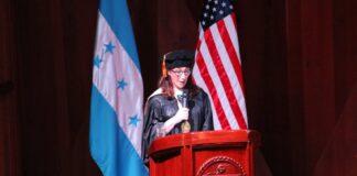 La UNAH entrega reconocimiento de Doctorado Honoris Causa a la científica hondureña, María Bottazzi