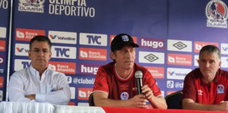 Olimpia presenta oficialmente a Pedro Troglio como su nuevo director técnico