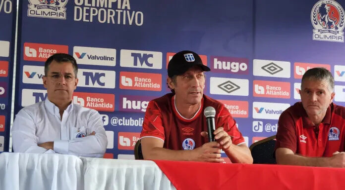 Olimpia presenta oficialmente a Pedro Troglio como su nuevo director técnico