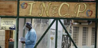 Unos 18 médicos del Hospital El Tórax se encuentran contagiados con Covid-19 y habilitarán más salas para pacientes