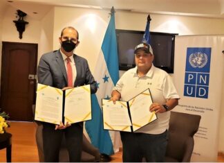 Alcaldía del Distrito Central y el PNUD firman convenio para fortalecer atención a la ciudadanía a través de herramientas digitales