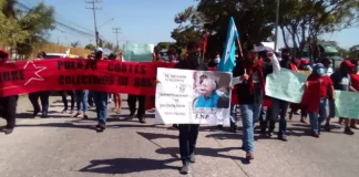 Bases de Libre protestan exigiendo una oportunidad laboral y piden la destitución del gerente de la ENP