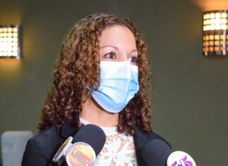 Prueba científica determinará la causa de muerte del joven barrista, señala ministra de DDHH