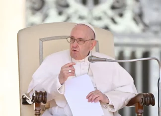 El papa Francisco critica la «falta de honestidad» y la «desinformación» en los medios