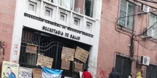 Empleados de Salud y colectivos de Libre protagonizan jornada de protestas en la SESAL