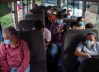 Sector transporte suspende el aumento al pasaje anunciado para el día lunes