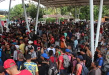 Caravana migrante logra acuerdo de regularización con autoridades mexicanas